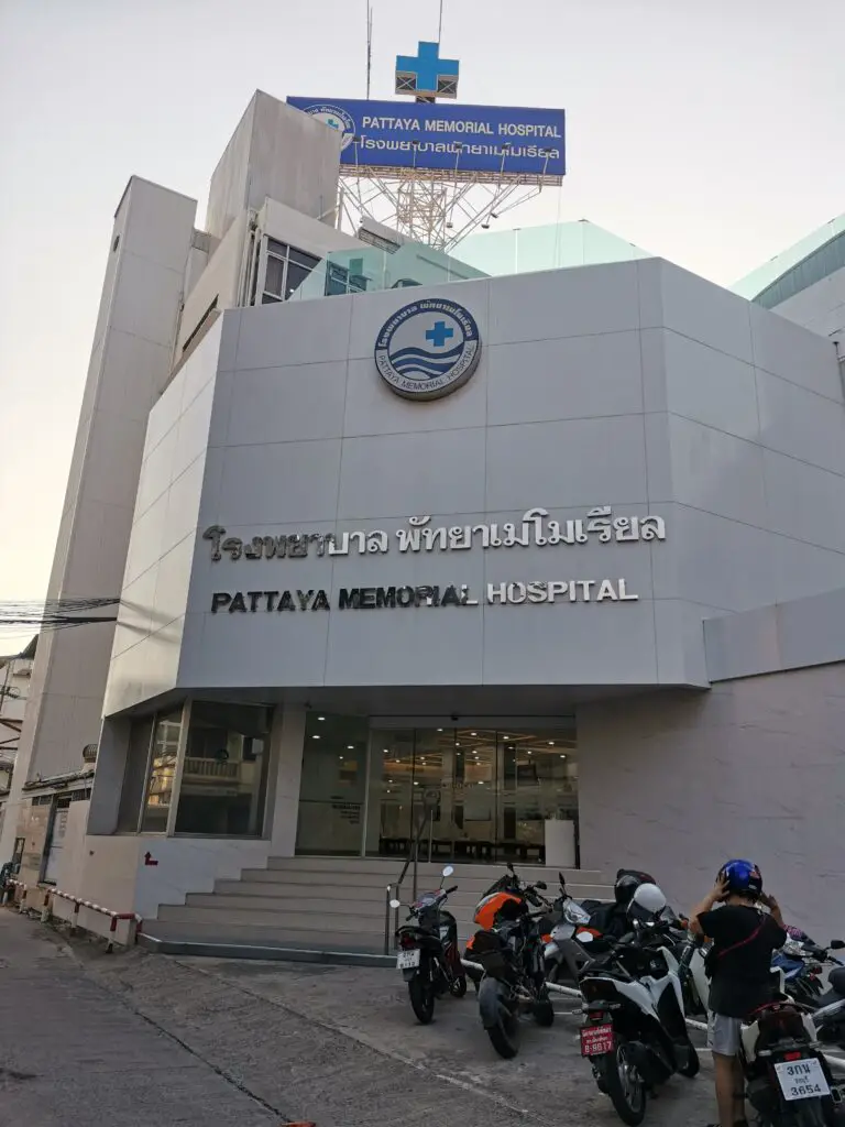 Pattaya Memorial Hospital Main Door